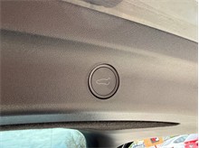Vehicle Thumb #23