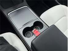 Vehicle Thumb #43