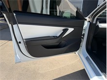 Vehicle Thumb #19