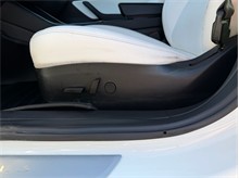 Vehicle Thumb #27