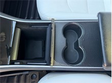 Vehicle Thumb #41