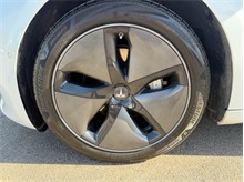 Vehicle Thumb #45