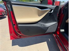 Vehicle Thumb #25