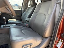 Vehicle Thumb #26