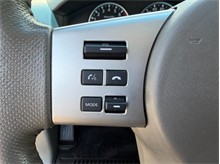Vehicle Thumb #29