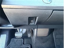 Vehicle Thumb #37