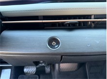 Vehicle Thumb #38