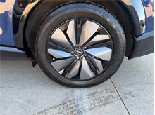 Vehicle Thumb #46