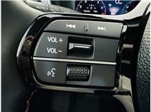 Vehicle Thumb #32