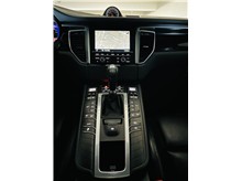 Vehicle Thumb #26