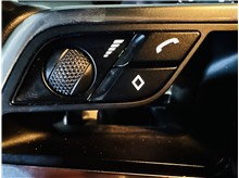 Vehicle Thumb #32