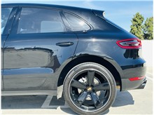 Vehicle Thumb #9