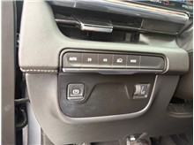 Vehicle Thumb #26