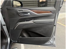 Vehicle Thumb #38