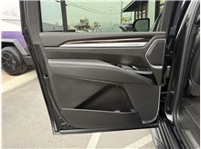 Vehicle Thumb #35