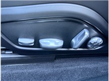 Vehicle Thumb #31