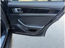 Vehicle Thumb #37