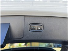 Vehicle Thumb #22