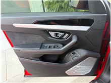 Vehicle Thumb #28