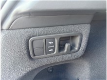 Vehicle Thumb #45
