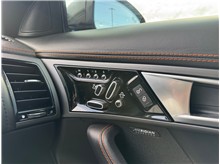 Vehicle Thumb #32