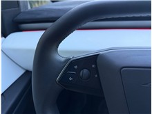 Vehicle Thumb #24
