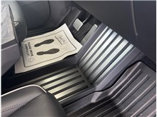 Vehicle Thumb #35