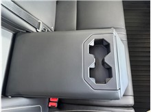 Vehicle Thumb #43