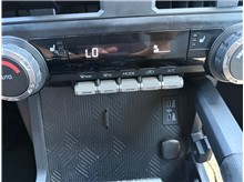 Vehicle Thumb #20