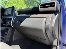Vehicle Thumb #38