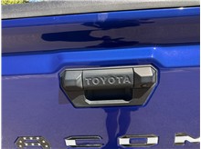 Vehicle Thumb #44
