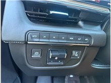Vehicle Thumb #26