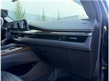 Vehicle Thumb #40