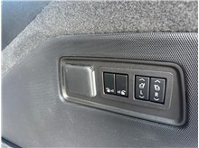 Vehicle Thumb #44
