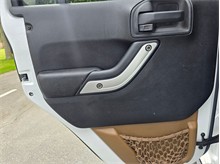 Vehicle Thumb #24