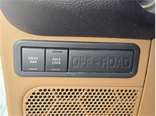 Vehicle Thumb #28