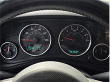 Vehicle Thumb #33