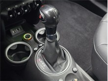 Vehicle Thumb #36