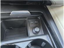Vehicle Thumb #15