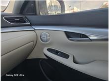 Vehicle Thumb #17