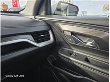 Vehicle Thumb #17
