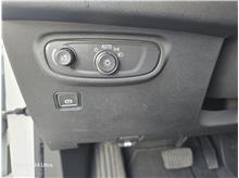 Vehicle Thumb #18