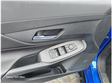 Vehicle Thumb #7