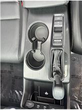 Vehicle Thumb #14