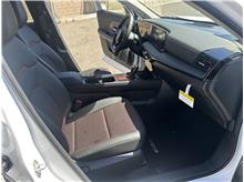 Vehicle Thumb #15