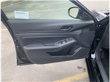 Vehicle Thumb #14