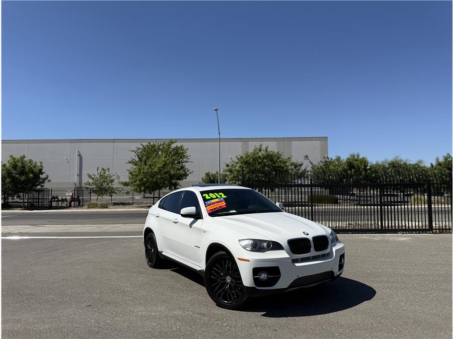 2012 BMW X6 xDrive50i's photo