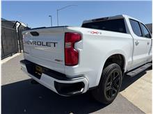 Vehicle Thumb #15