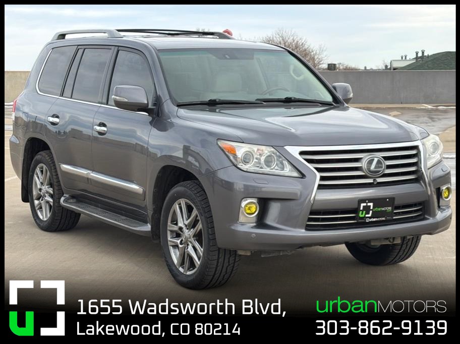 2015 Lexus LX 570's photo