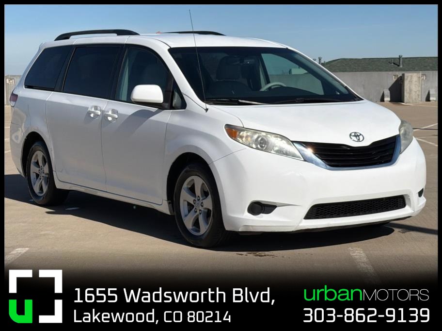 2011 Toyota Sienna LE